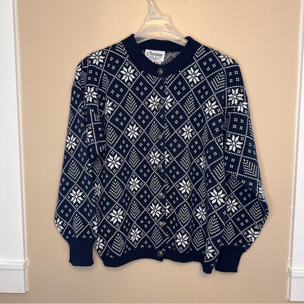 VINTAGE Amana Woolen Mill 100% Wool Cardigan Knit Sweater Fair Isle Design